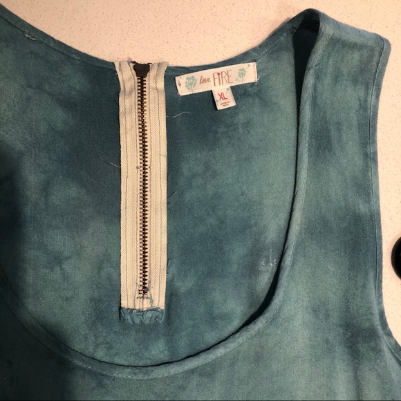 Relaxed Tank for Women - Picture 3 of 7